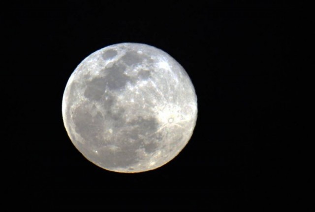 Segunda superlua do ano poderá ser vista no Brasil por 3 dias