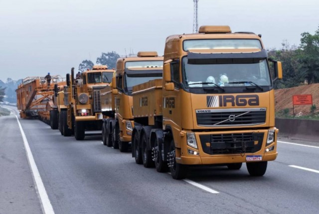 Via Dutra terá novo transporte de carga especial a partir desta terça-feira (25)