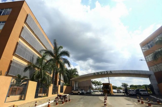 Anvisa aprova registro de vacina 100% nacional contra dengue