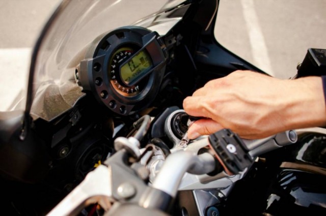 Licenciamento 2025 chega ao fim em dezembro com placas de final 0