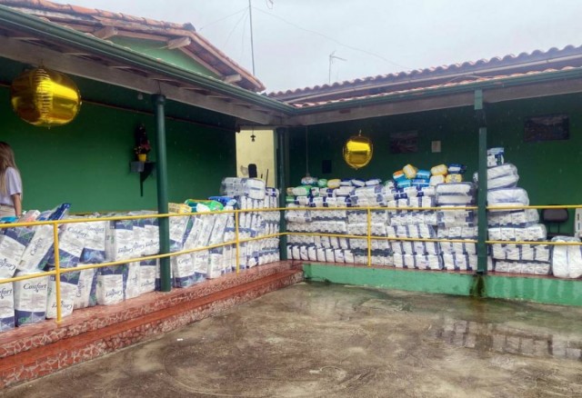 Ação solidária arrecada cerca de 16 mil itens para idosos em Jacareí