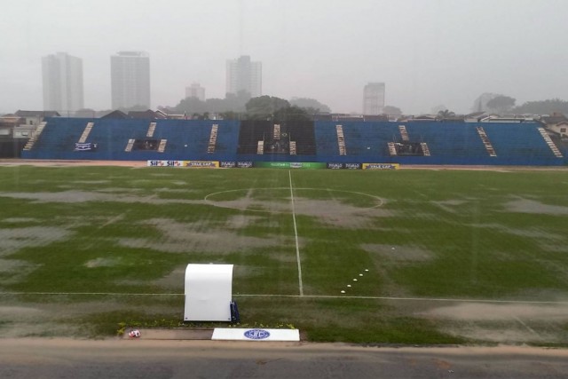 Jogo do Jacareí interrompido pela chuva será retomado neste domingo (8), às 10h