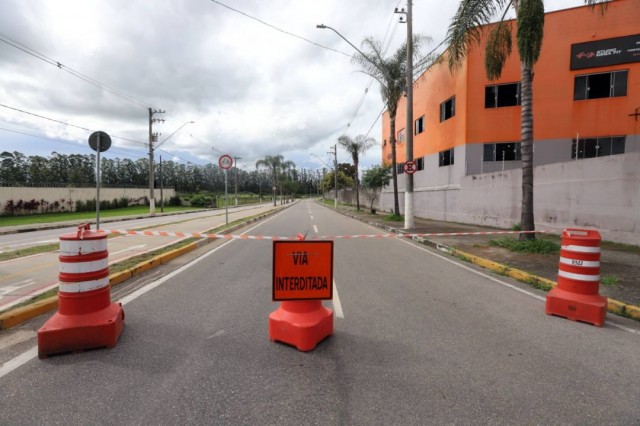 Avenida Davi Lino tem interdições para o desfile das escolas de samba