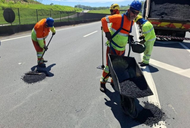 Concessionária diz que já executa mais de 2,4 mil pontos de recuperação na Via Dutra