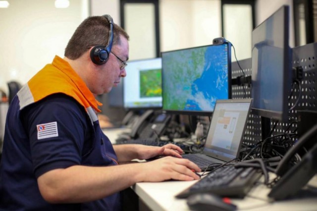 Defesa Civil faz reunião com municípios sobre chuvas intensas previstas para esta quinta (26)