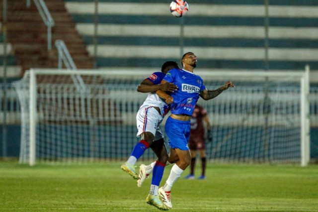 Jacareí encara o Lemense fora de casa em duelo direto por vaga no G-8 da A4