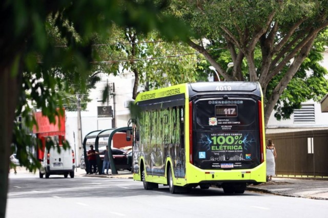 São José prevê 162 painéis com informação em tempo real nos ônibus