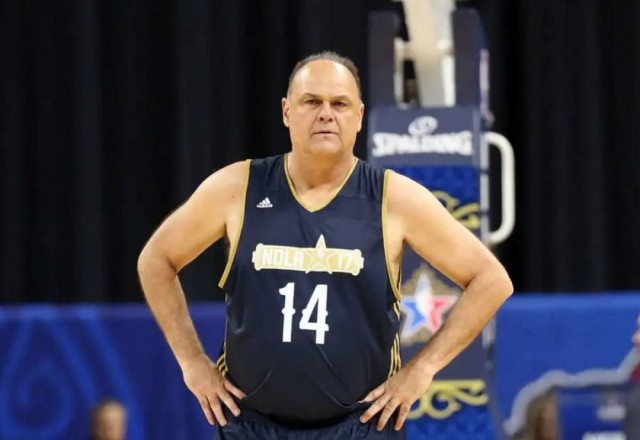 Oscar Schmidt morre aos 68 anos em São Paulo