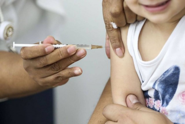 Vacinação infantil segue abaixo do ideal e acende o alerta para novas epidemias