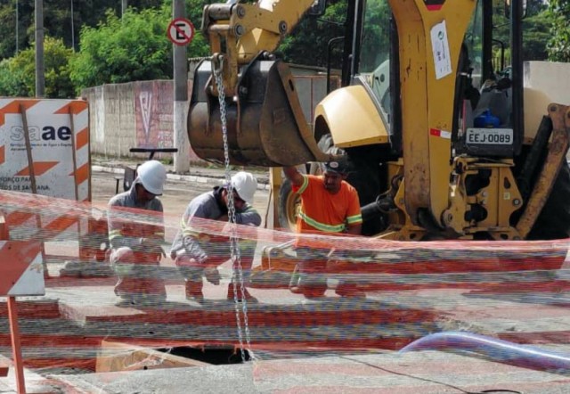 SAAE prevê normalizar abastecimento até terça (28) após rompimento de adutora