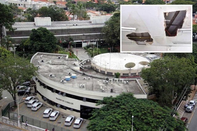 Infiltrações mantêm parte da Câmara interditada e gabinetes são realocados