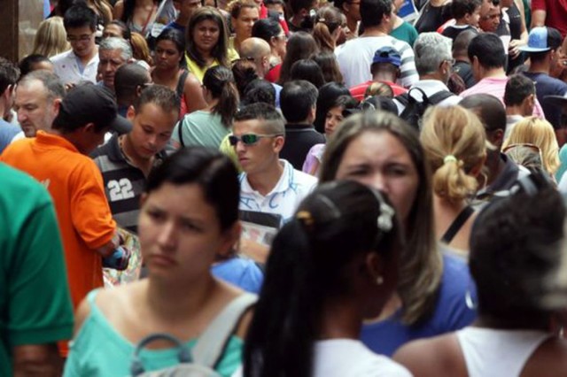 Manifestação do 1º de Maio reúne trabalhadores no centro de Jacareí