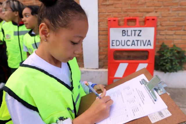 Jacareí abre programação do Maio Amarelo com ação educativa no trânsito