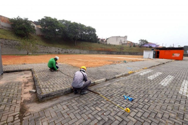 Jacareí começa obra de nova creche após demolição de prédio