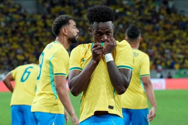 Brasil goleia Panamá em amistoso de preparação para a Copa do Mundo