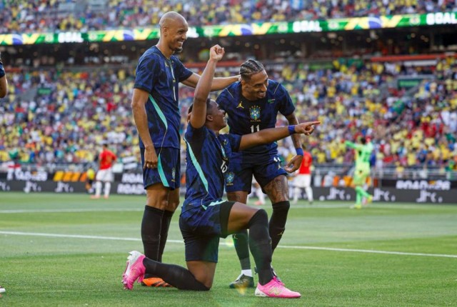 ​Endrick decide, Brasil vence o Egito e encerra preparação para a Copa