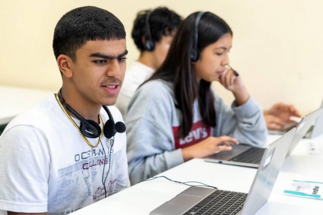 SP tem mais de 5,3 mil alunos que nasceram em países com seleções na Copa