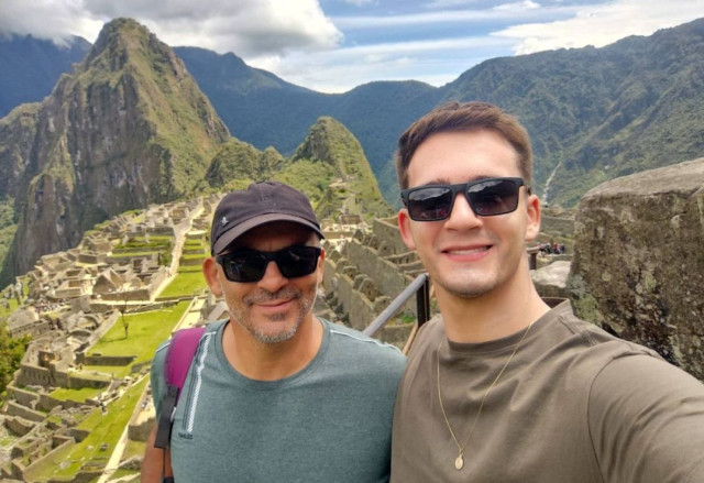 Exemplo que vem de casa: pai e filho trabalham na mesma empresa em Jacareí