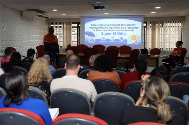 Defesa Civil reúne secretarias para preparar Jacareí para efeitos do El Niño