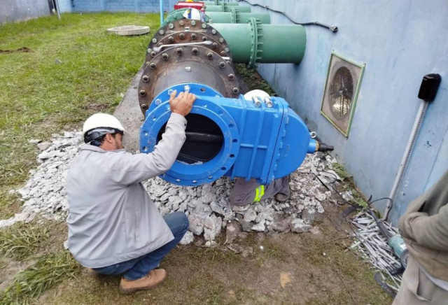 Problema técnico após parada afeta abastecimento na região leste de Jacareí
