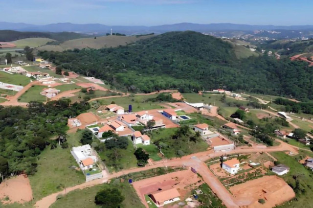 MPF aponta venda de lotes mesmo após ordem judicial para empresário