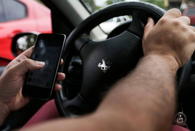 Dois celulares são roubados ou furtados por minuto no Brasil