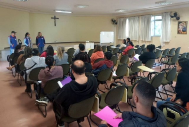 Pró-Lar visita entidades assistenciais para cadastro itinerante habitacional