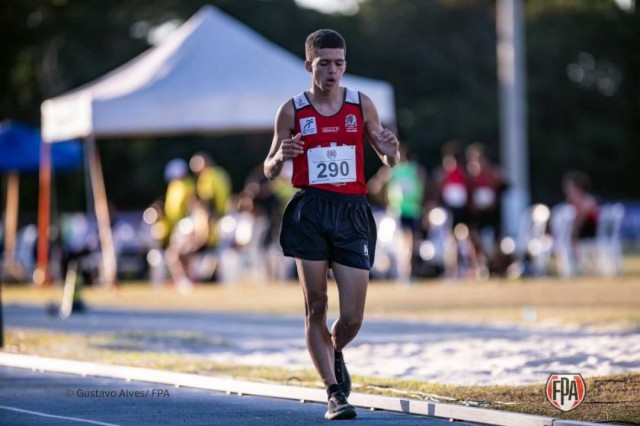 Atleta de Jacareí vence o Paulista de Atletismo Sub-23 na marcha atlética