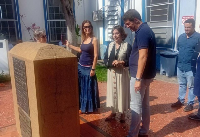 Com antepassados em Jacareí, deputado federal Ricardo Salles visita a Santa Casa