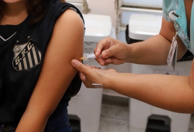 Jacareí inicia vacinação contra HPV para jovens de 15 a 19 anos
