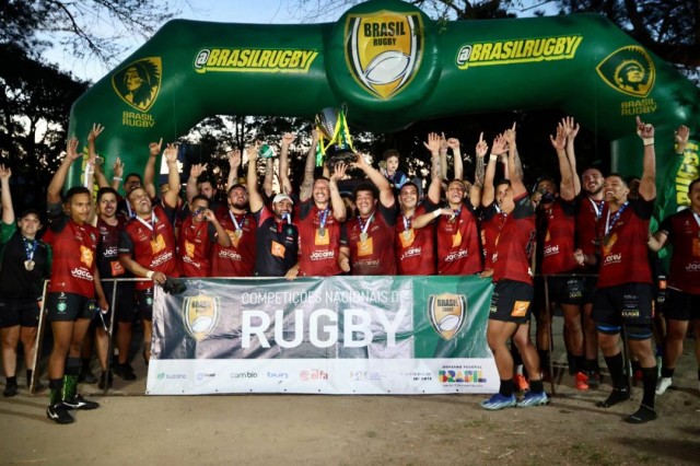 Jacareí Rugby vence nos pênaltis e conquista tricampeonato brasileiro