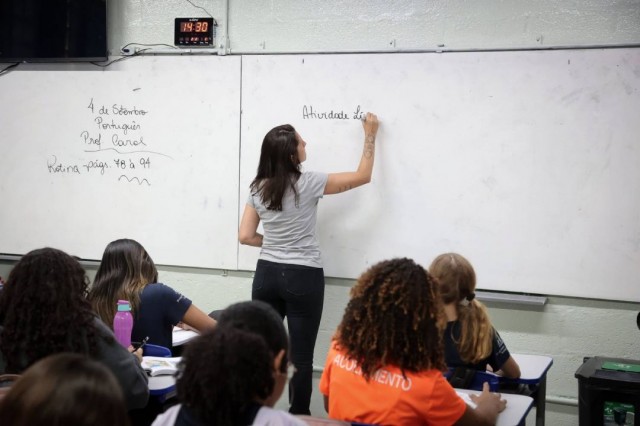 Seduc-SP define para novembro posse de professores aprovados no concurso